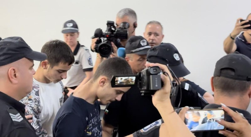 Единият от близнаците, съучастници в екзекуцията на 24 г. Митко: Той ни беше приятел, видях убийството СНИМКИ