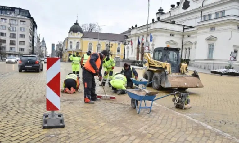 Заплете се голяма мистерия с ремонта на жълтите павета, няма да ѝ повярвате 