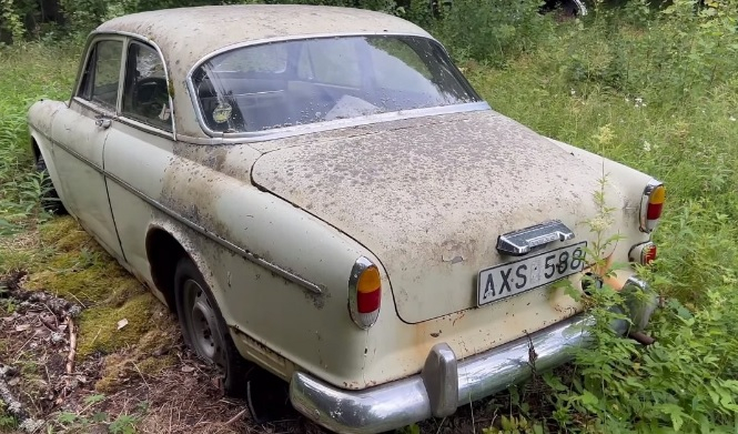 Откриха Volvo след 30 год. престой в гората, случи се нещо удивително ВИДЕО
