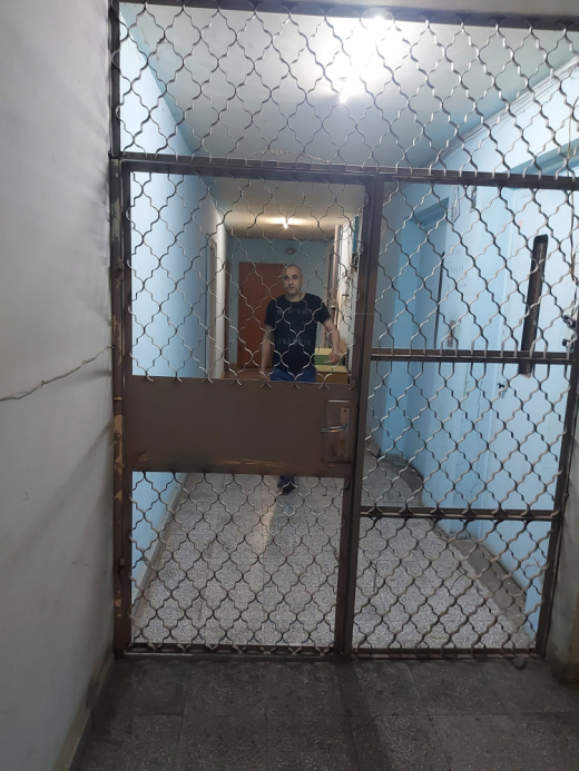 Шок! Бабаитът, опрял пистолет в главата на съсед в "Люлин", е на свобода 
