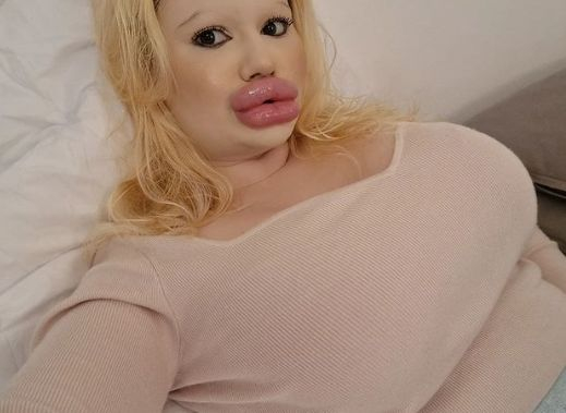Помните ли БГ Барбито Андреа?! Шокира всички с тези СНИМКИ 18+ и се ожали, че...