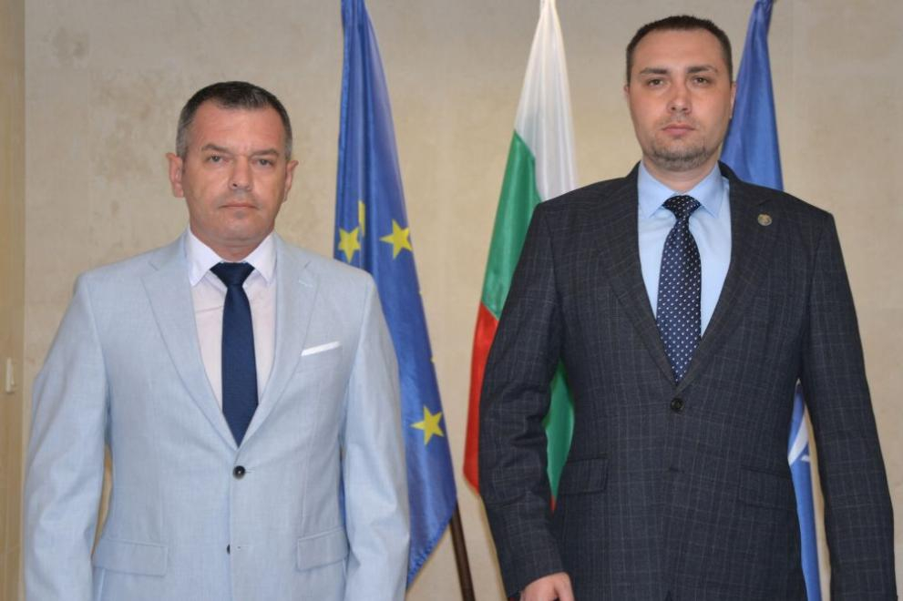 Шефът на украинското разузнаване на крака у нас заради сайта "Миротворец" СНИМКИ