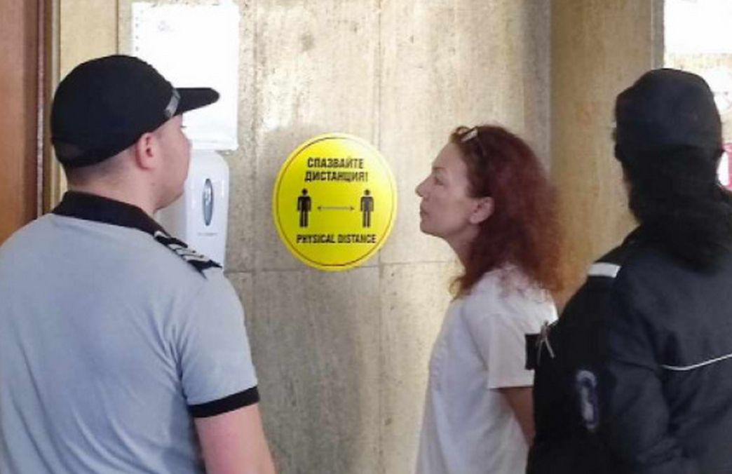 Майка потресе цяла България с това, което направи с 8-г. си дете край Царево