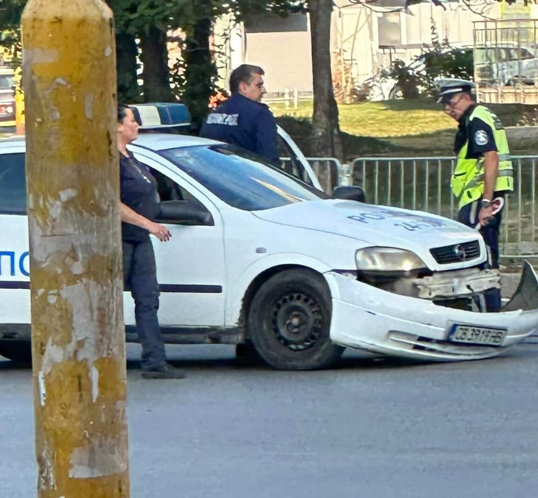  Такова зрелищно меле с патрулка София не помни отдавна СНИМКИ 