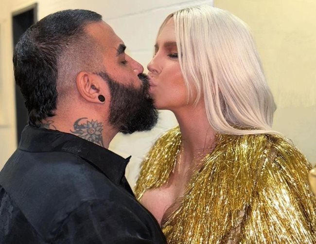 Сръбска фолк фурия изригна срещу България: Евтини аматьори в рокли за 3 динара!