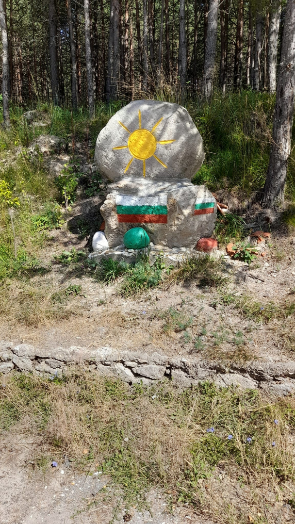 Красиво кътче в Родопите накара туристи да ахнат СНИМКИ