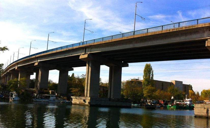 Зловещ инцидент на Аспаруховия мост смрази рибарите 