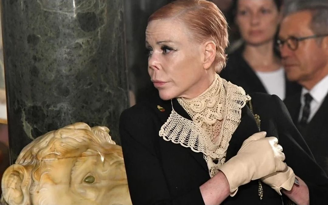 Княгиня Калина куфее с Азис навръх НГ 