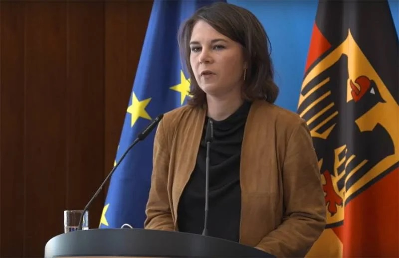 Берлин ужаси Запада: На контранастъплението на ВСУ пречи минно поле, колкото Западна Германия