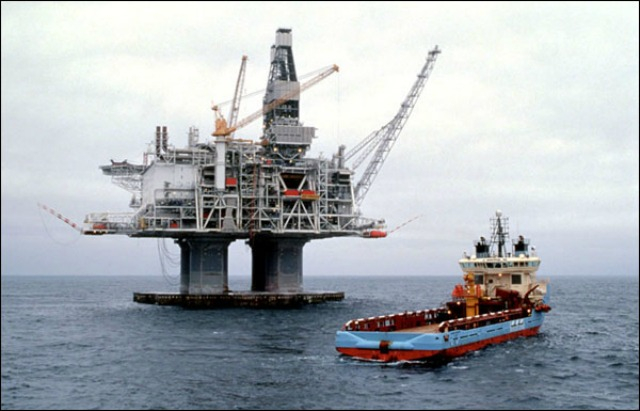 Работа на нефтена платформа, каква е заплатата?