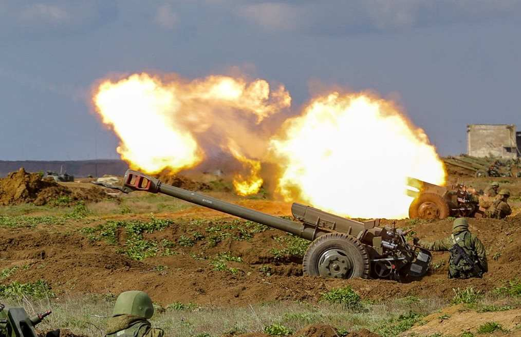 ВИДЕО от войната: 7-а бригада унищожава позиции и складове с боеприпаси на ВСУ