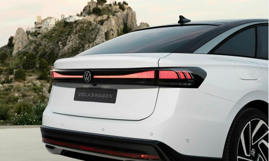 Показаха новия семеен електромобил на Volkswagen, изминава 700 км след зареждане СНИМКИ