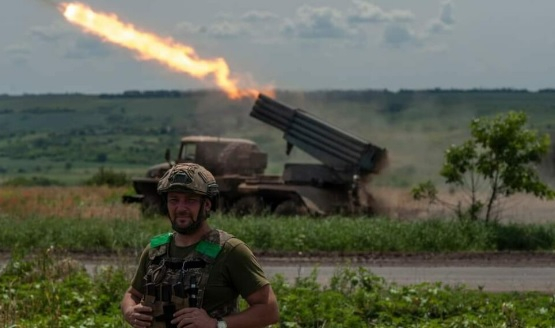 ВИДЕО от войната: Украинска ракетна атака унищожи жива сила и техника