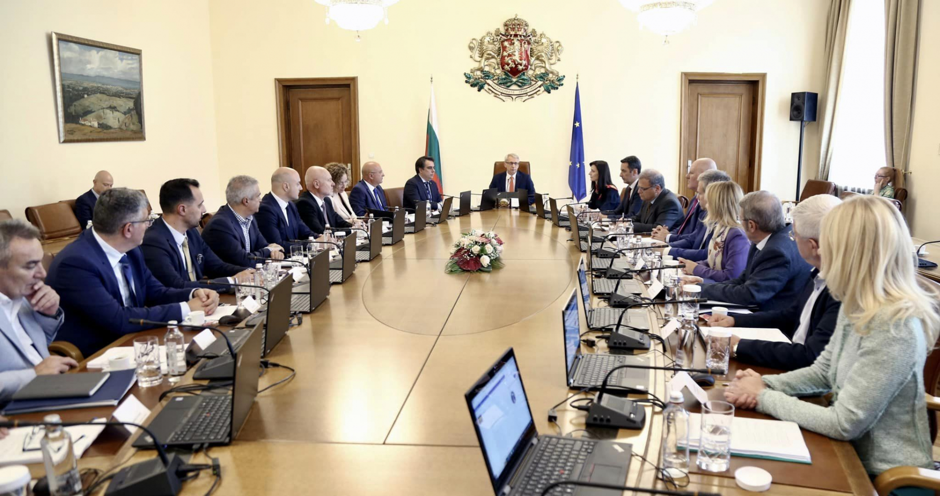 Слагат кръст на зелената енергия с тайно правителствено решение