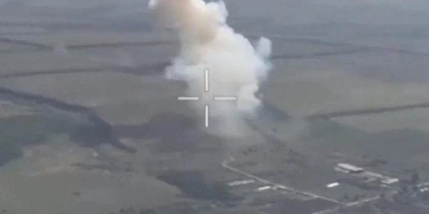 ВИДЕО от войната: ВСУ унищожиха "Солнцепек" с удар от дрон на Луганско направление