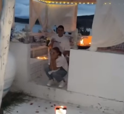 Румен Радев се сгоди, падна на колене и поиска ръката на... СНИМКИ