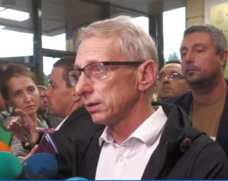 От сърцето на ужаса в Царево: Денков алармира спешно за...