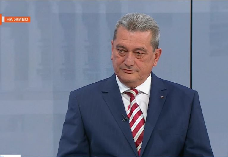 Бившият шеф на пожарната за ада на Царево: Днес на плаж "Арапя"...