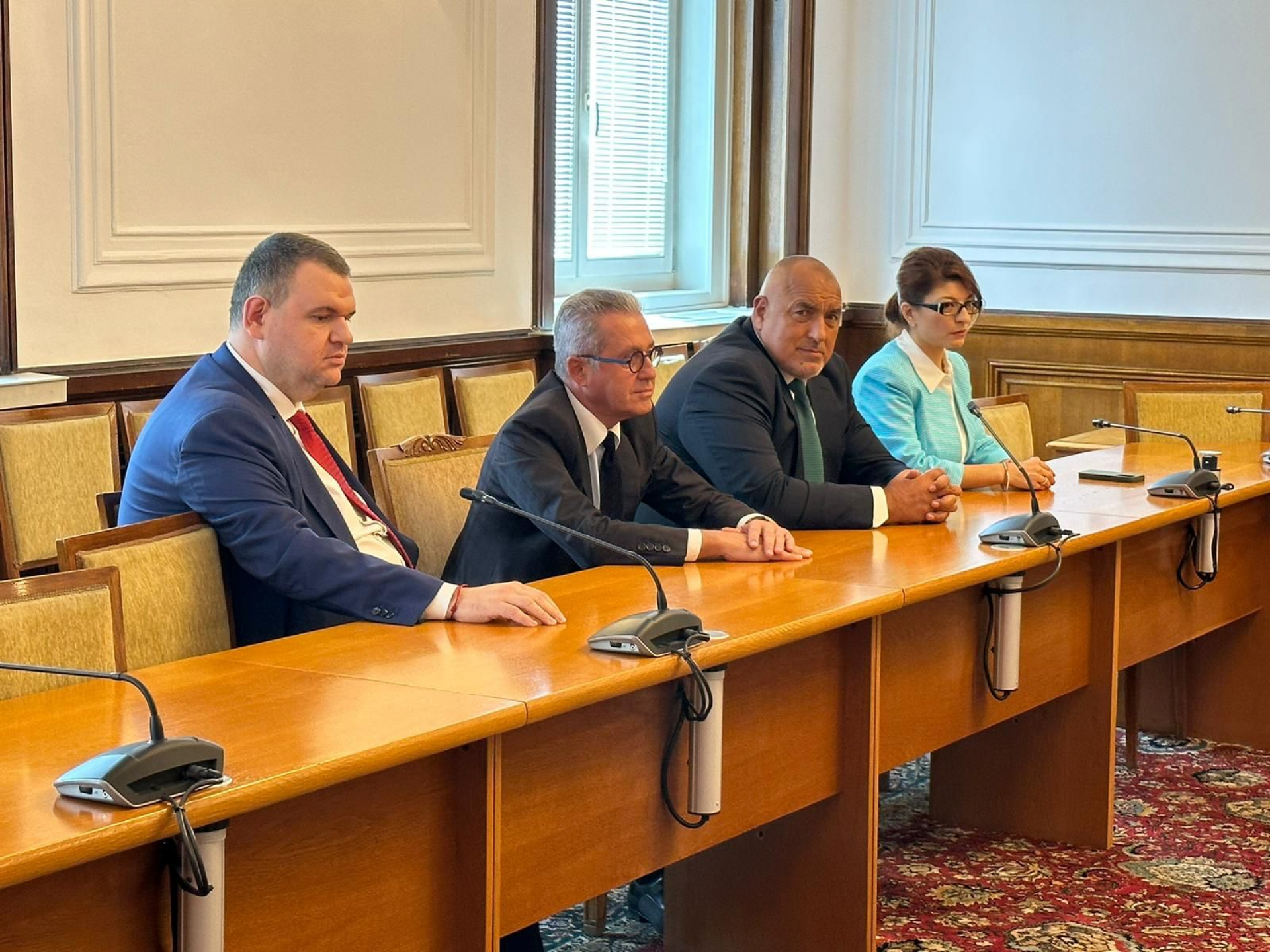 Парламентът задължи кабинета "Денков" да отдели десетки милиони за справяне с бедствията 