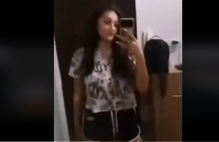 Нарязаната Дебора: Чувствам се пияна и зле. Ново ВИДЕО побърка мрежата