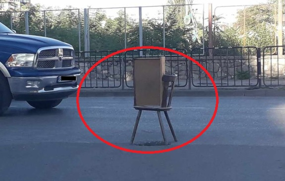 Пълен шок за шофьорите! Само такова нещо не е имало на улица в Пловдив СНИМКИ