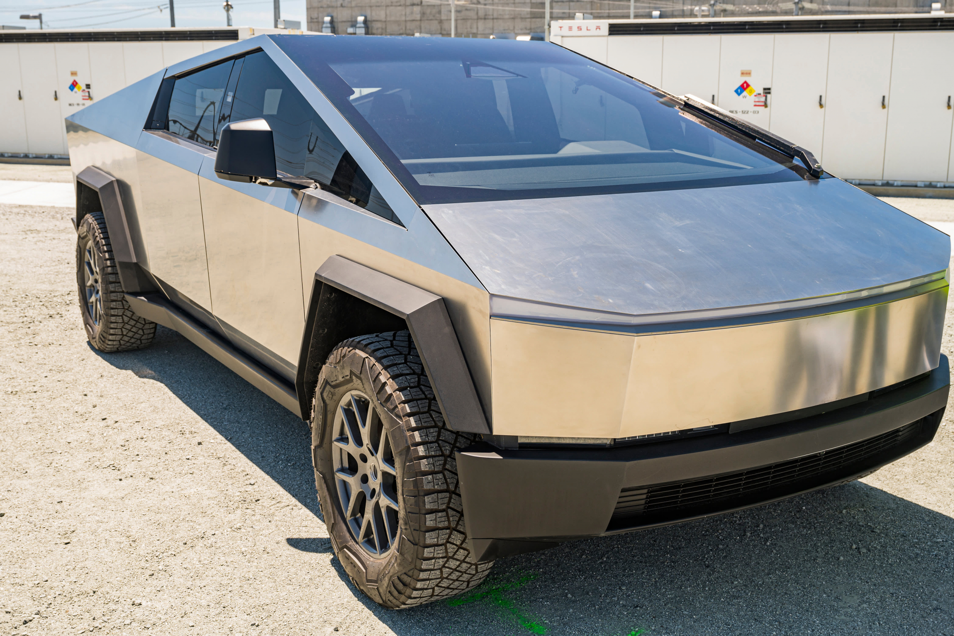 Какво ще може окачването на Tesla Cybertruck