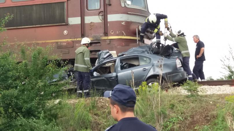 Неописуем ужас на жп прелез в край санданско село: Има загинал, а дете... 