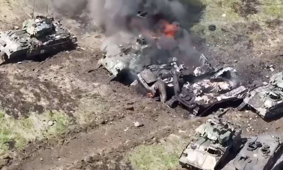 ВИДЕО 18+ от войната: Северният фланг на Бахмут е осеян с трупове след битки