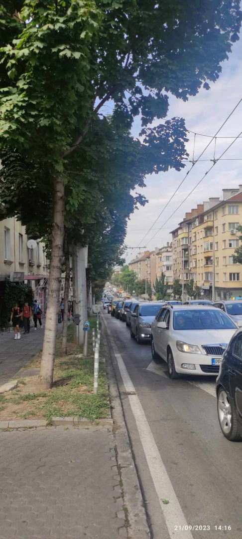 София е под блокада! И пиле не може да прехвръкне в центъра ВИДЕО
