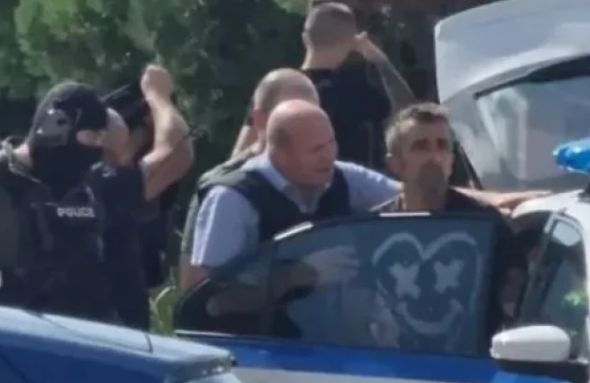 Стъжни му се на барикадиралия се и открил стрелба мъж в Стара Загора