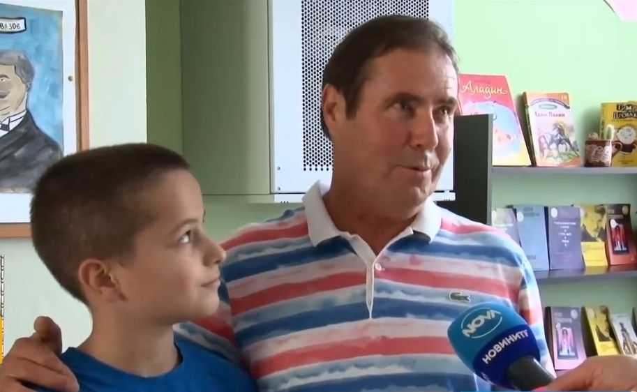 Ученик от Бургас се превърна в герой със смайваща постъпка ВИДЕО