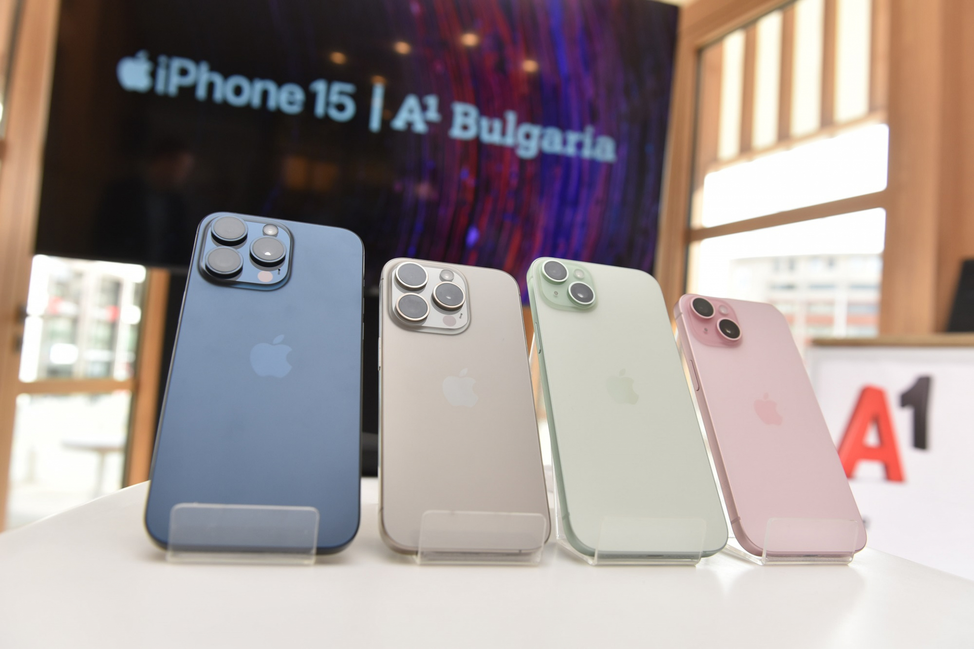 А1 стартира продажбите на новите iPhone 15 и отчете 31% по-голямо търсене спрямо миналото поколение смартфони на Apple