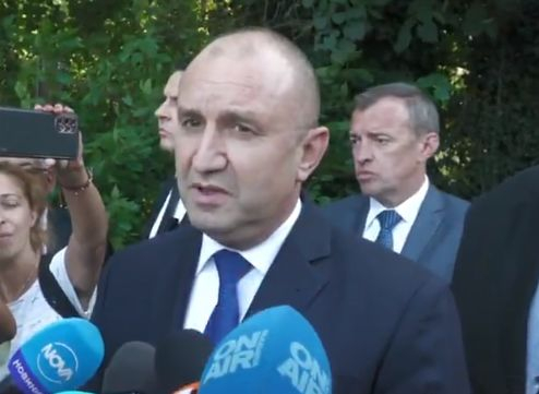 Радев поряза правителството: ДАНС не е боксова круша за упражнение на невежи политици! ВИДЕО
