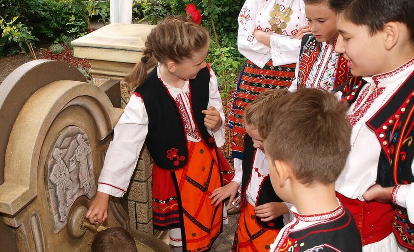 Няма да повярвате колко са се признали за българи пред Орбан