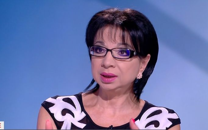Цветанка Ризова завидя на Хекимян, водещата смая Теменужка Петкова с реплика в ефир 