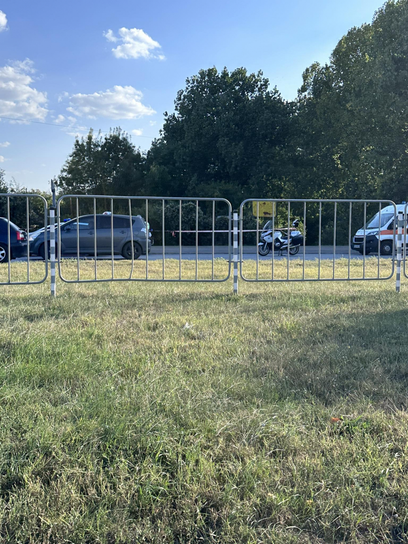 Първо в БЛИЦ! Извънредна ситуация на бул. "Ботевградско шосе" в София, полицията натръшка... СНИМКИ