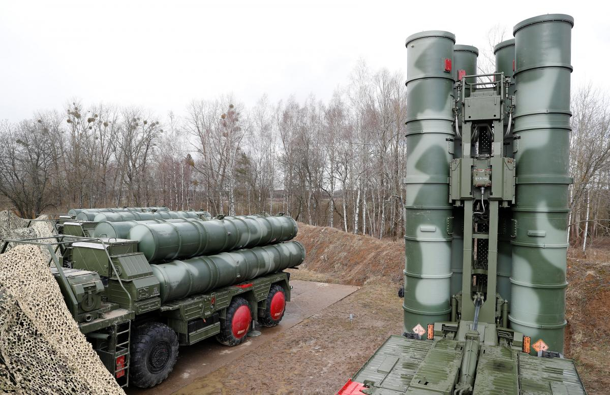 Украински експерти оцениха новата руска ракета ЗРК С-400 за удари по наземни цели 