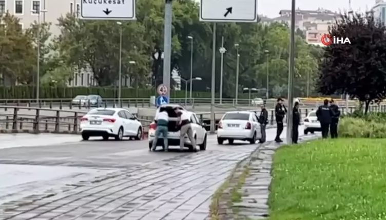 Силна експлозия и стрелба в центъра на Анкара, хвърчат линейки и полиция ВИДЕО