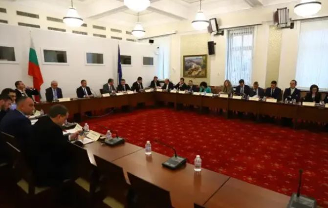 Енергийна комисия каза "да" на споразумението с миньорите