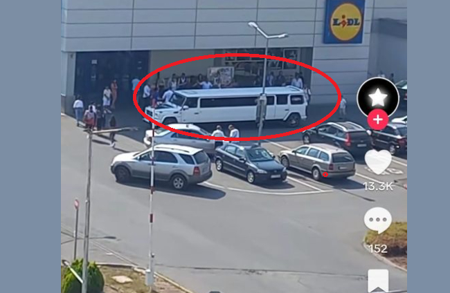 Това не се вижда всеки ден на паркинга на Lidl СНИМКА