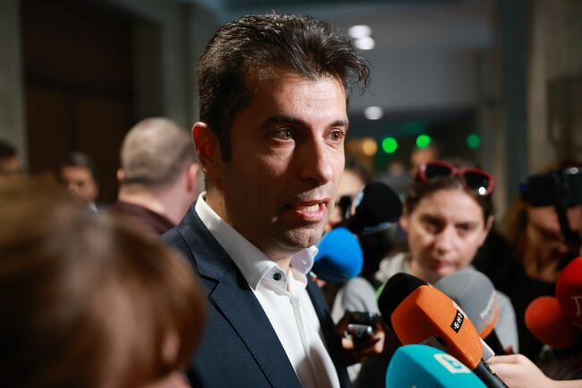 Кирил Петков: Протестиращите да се прибират, защото...