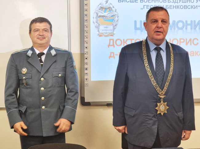 Красимир Каракачанов е удостоен с „Доктор хонорис кауза“ от ВВВУ „Георги Бенковски“