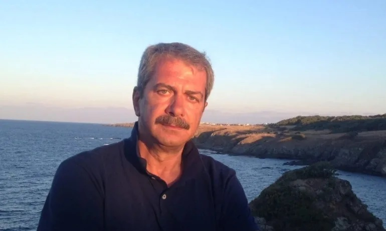 Евгени Михайлов: ДСБ са малкото БСП! Яростно защитават отрочето на ДС Терзиев