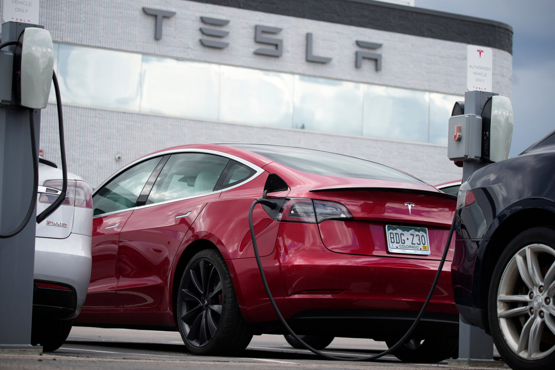 Tesla ядоса българските шофьори с това, което направи