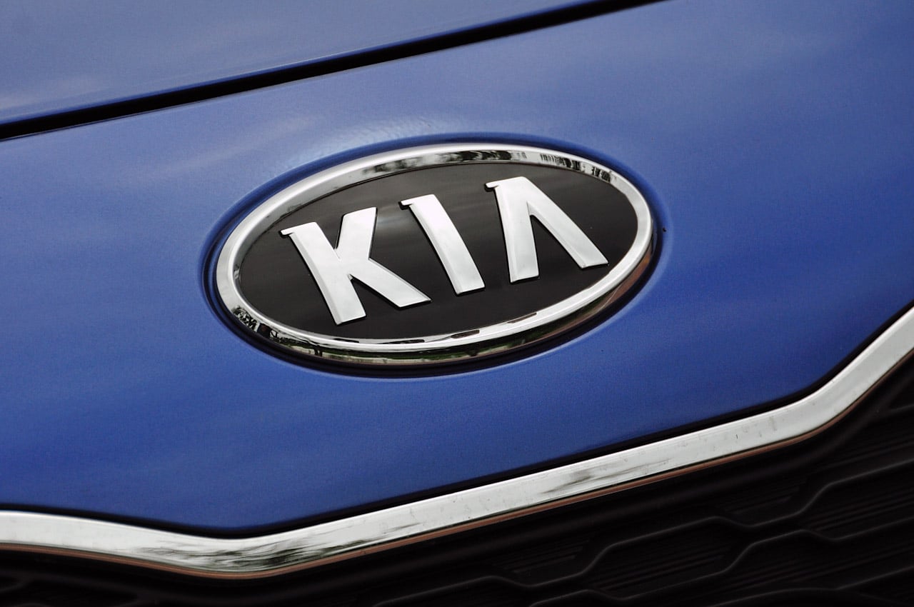 Kia представи нов бюджетен хечбек, който ще замени ...