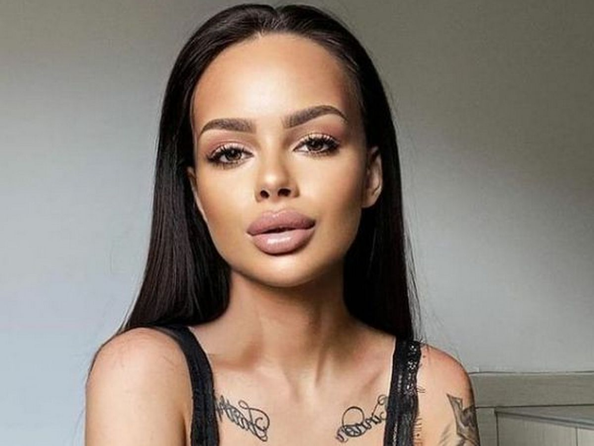 Потрес! Сузанита смени професията! Стана стрийптизьорка ВИДЕО 18+