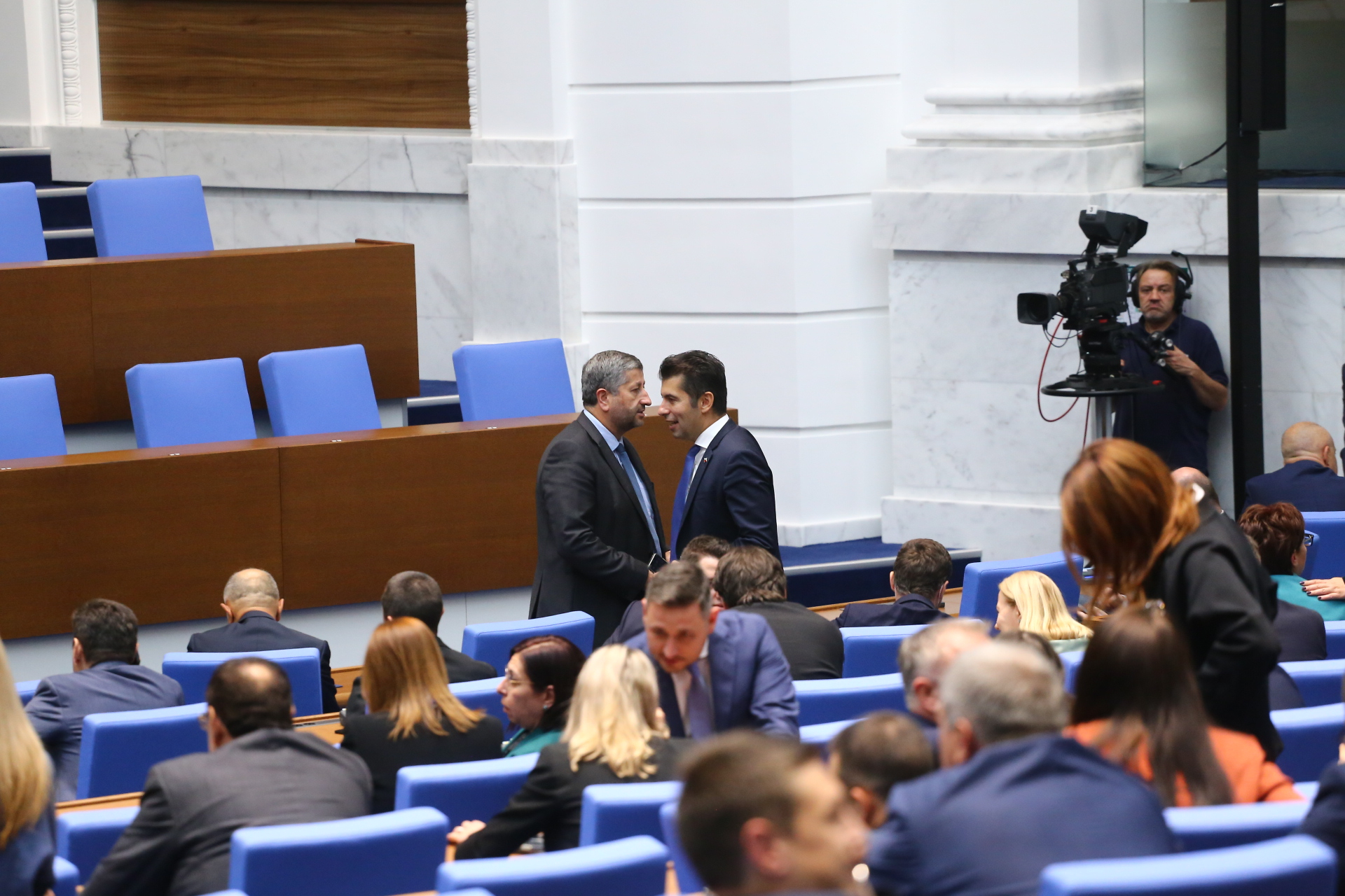 Извънредно: Реши се съдбата на кабинета "Денков" БЛИЦ TV