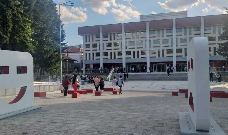 Кюстендилци беснеят след тази грозна простащина в центъра на града СНИМКА 