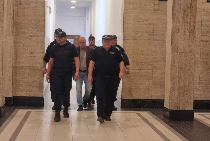 Сензационен обрат от съда за прокурора от Перник за побоя над жена му 