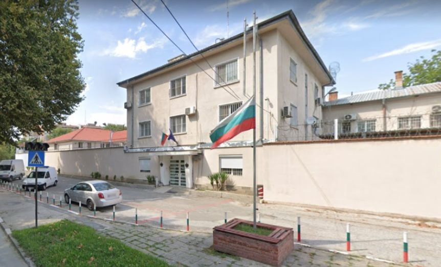 Не е виц! Зъболекарят на затвора в Пловдив се напи, вдигна телефона и направи нечувана беля
